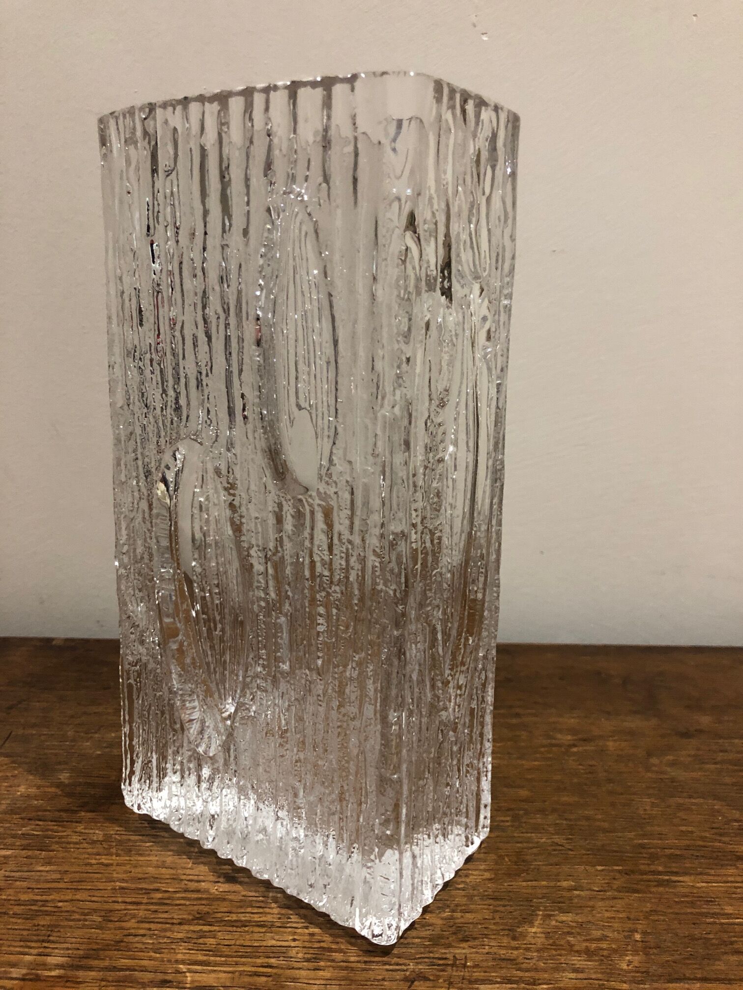 Vase Daum model crater