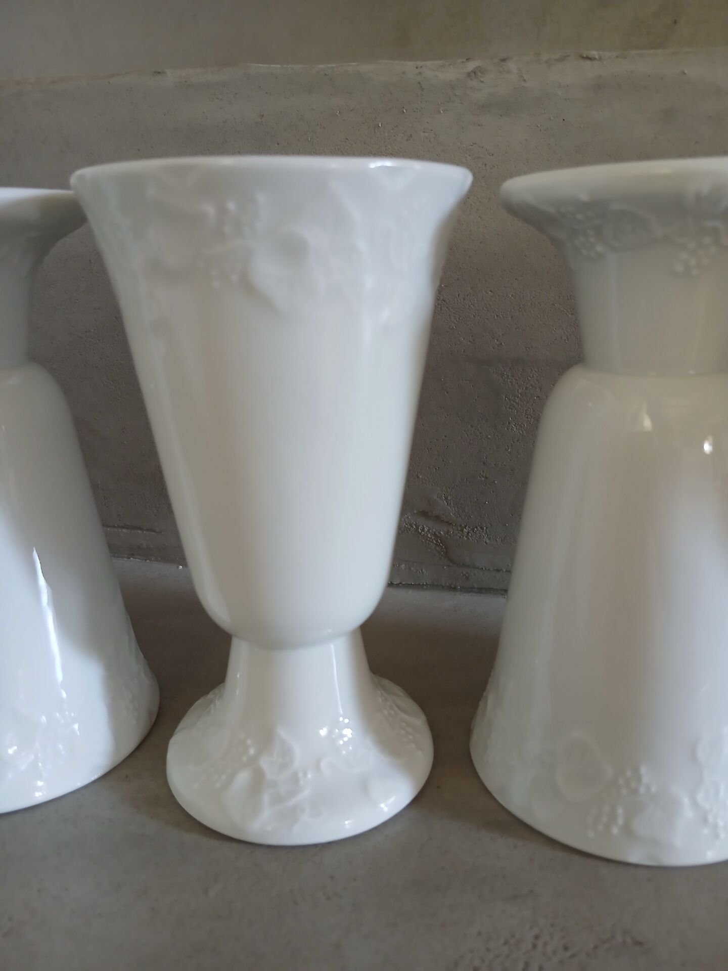 6 mazagrans/ mugs in white porcelain