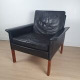 D500 armchair in black leather by Hans Olsen 1960