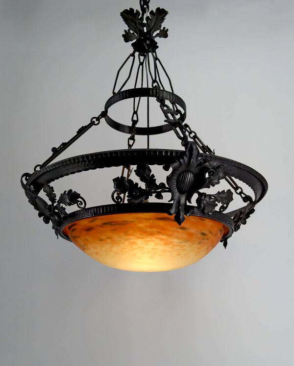 Suspension en Fer Forgé et Pâte de Verre, Art Nouveau / Art Déco, Début XXe
