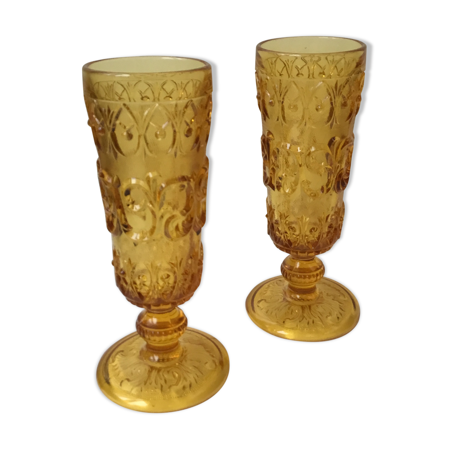 Lot of 2 cups to champagne in glass