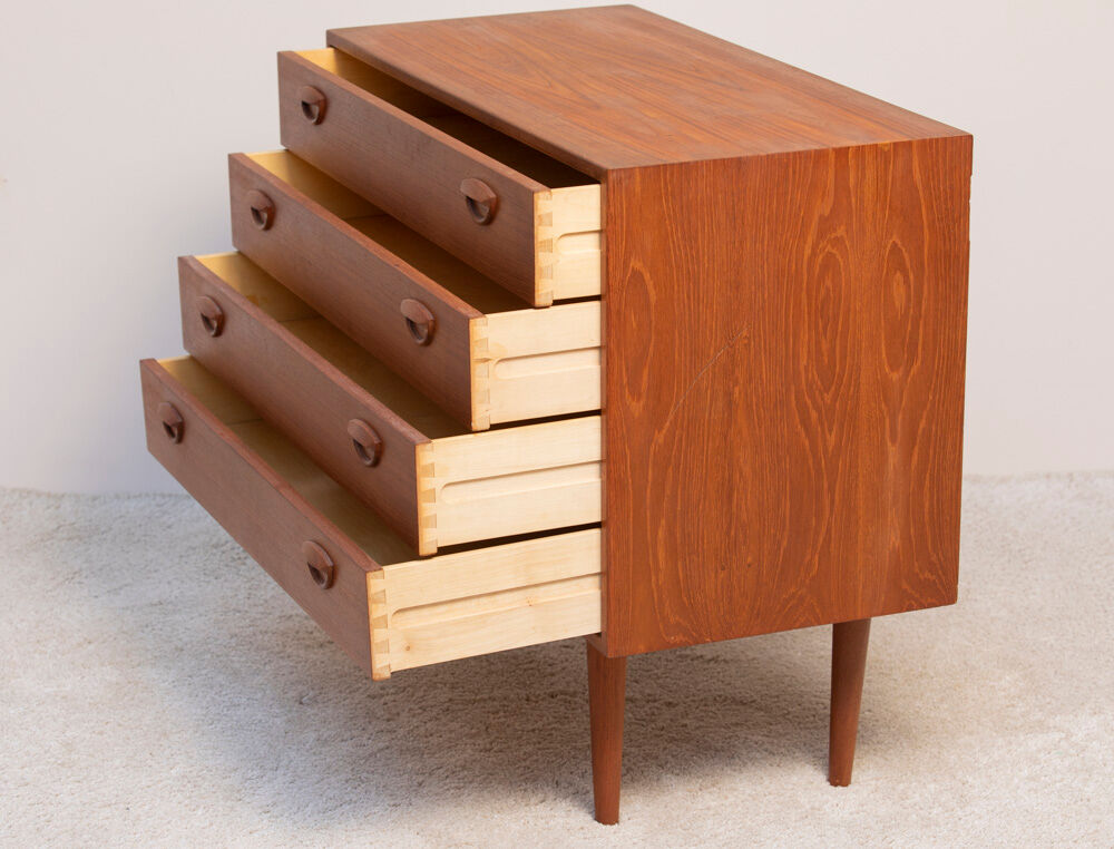 Commode scandinave