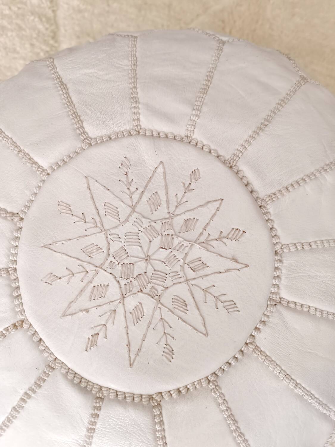 Pouf marocain en cuir Blanc