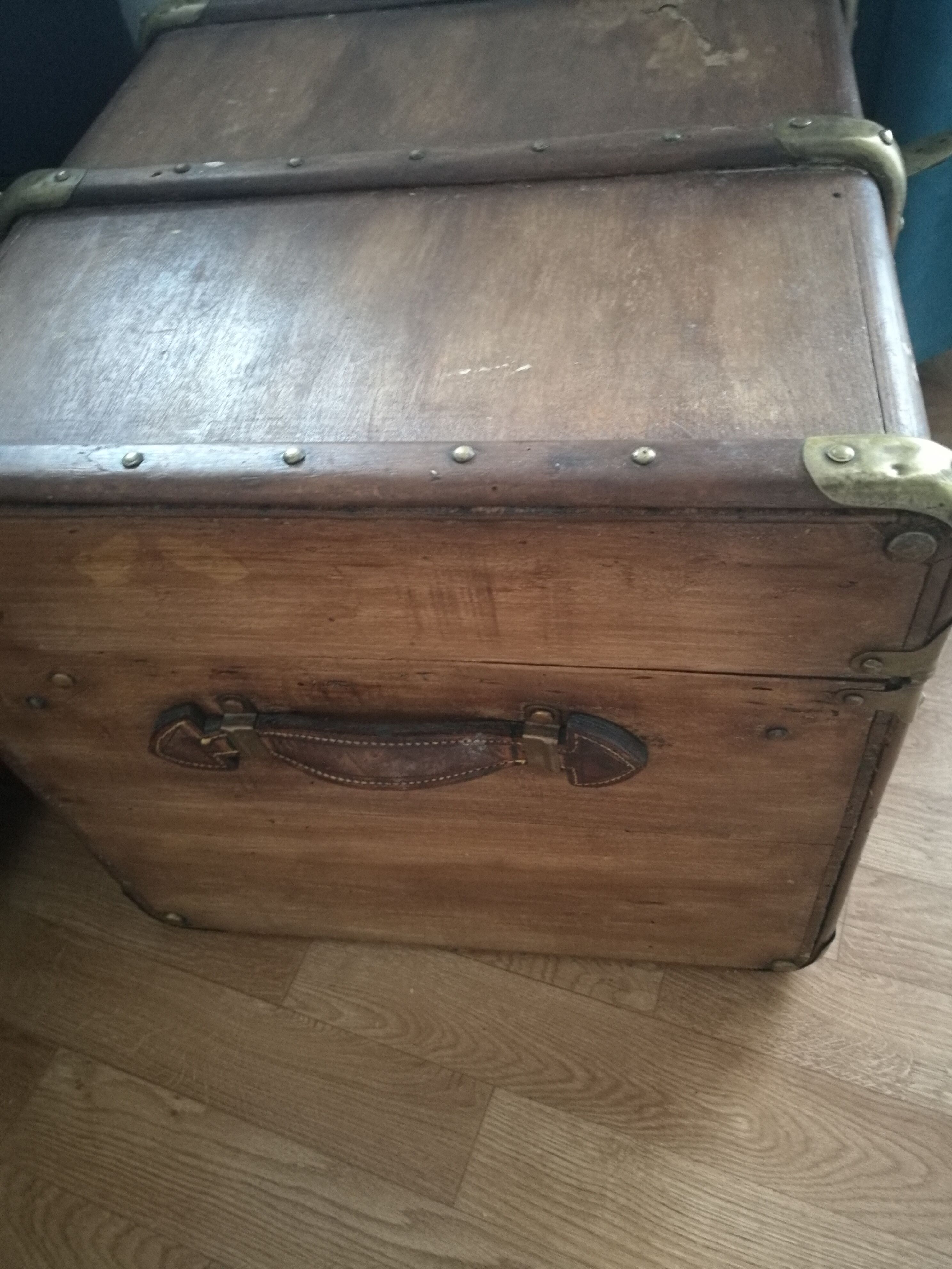Trunk chest former step by professional