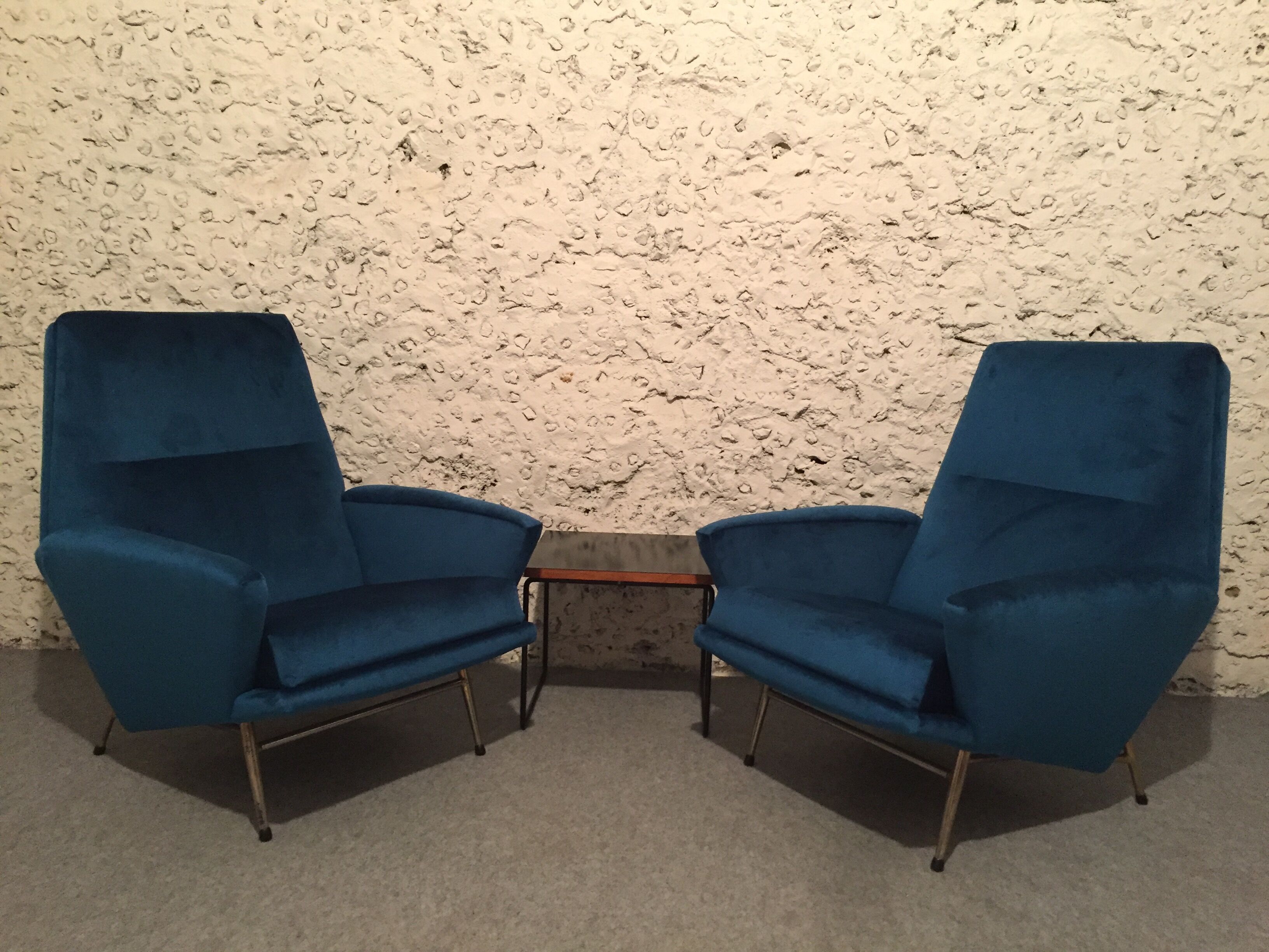 Pair of chairs of Guy Besnard in blue velvet