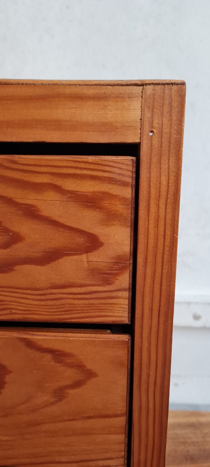 Wooden drawer box