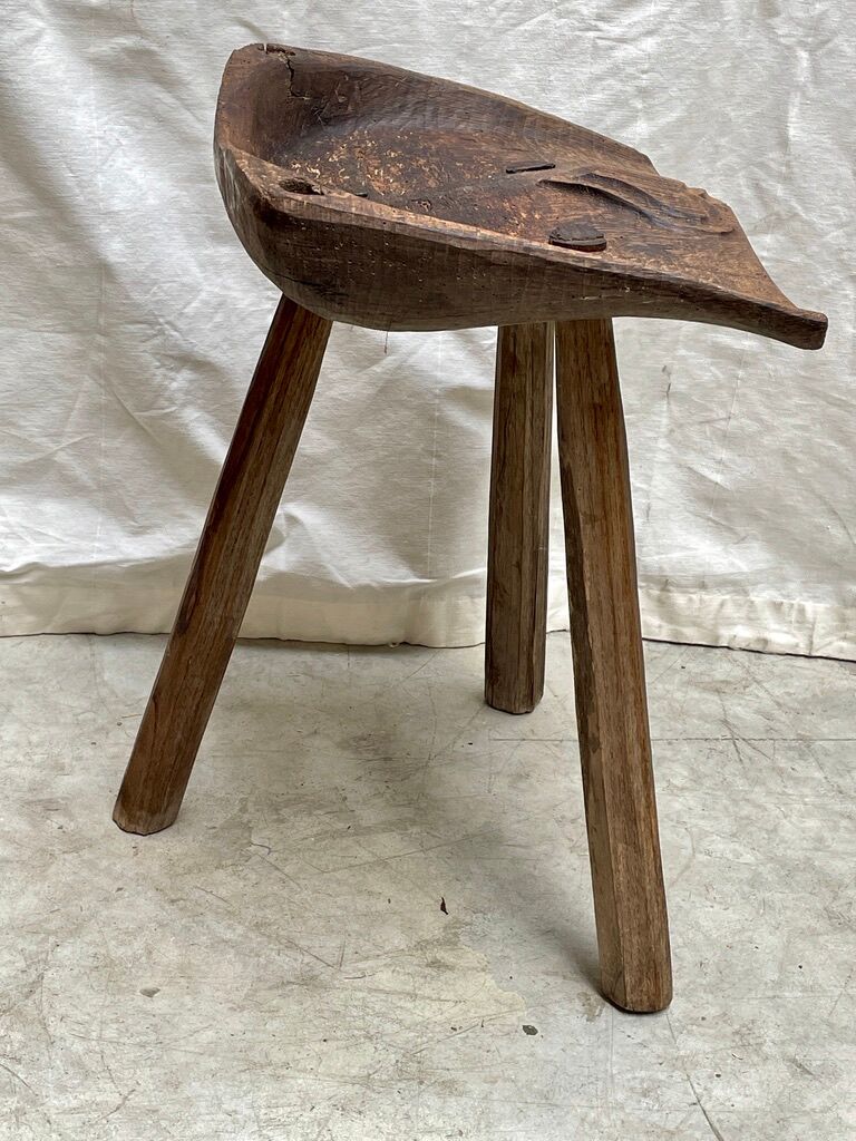 Tabouret art populaire brut