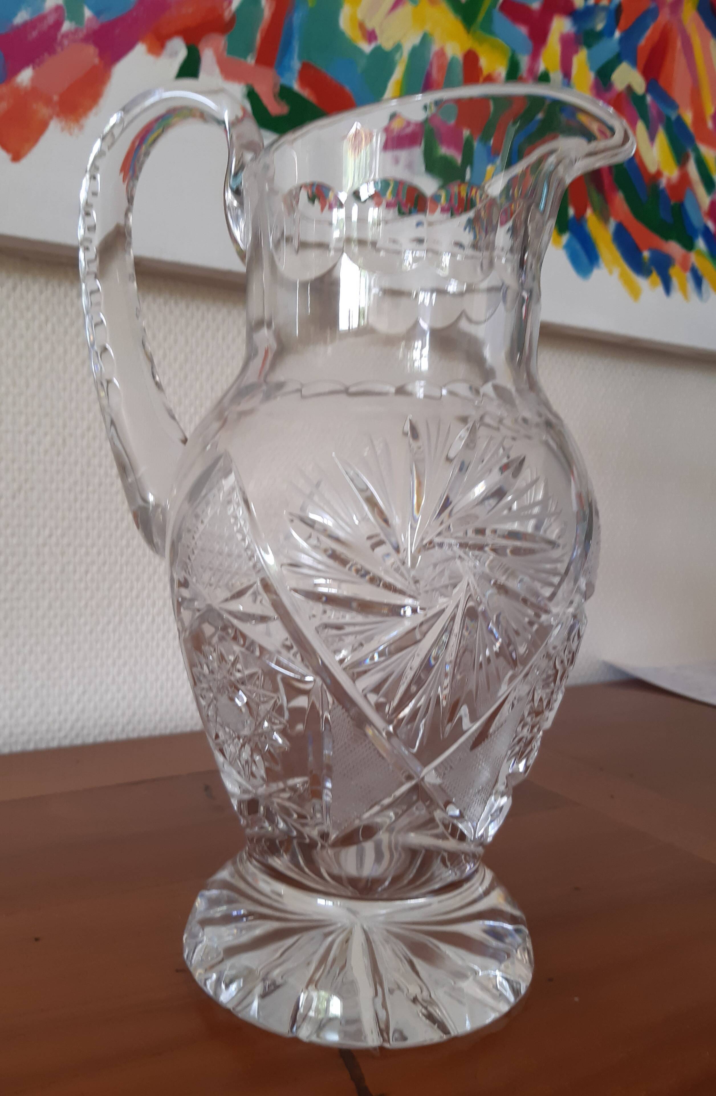 TBE hand-cut crystal carafe or 28cm pitcher