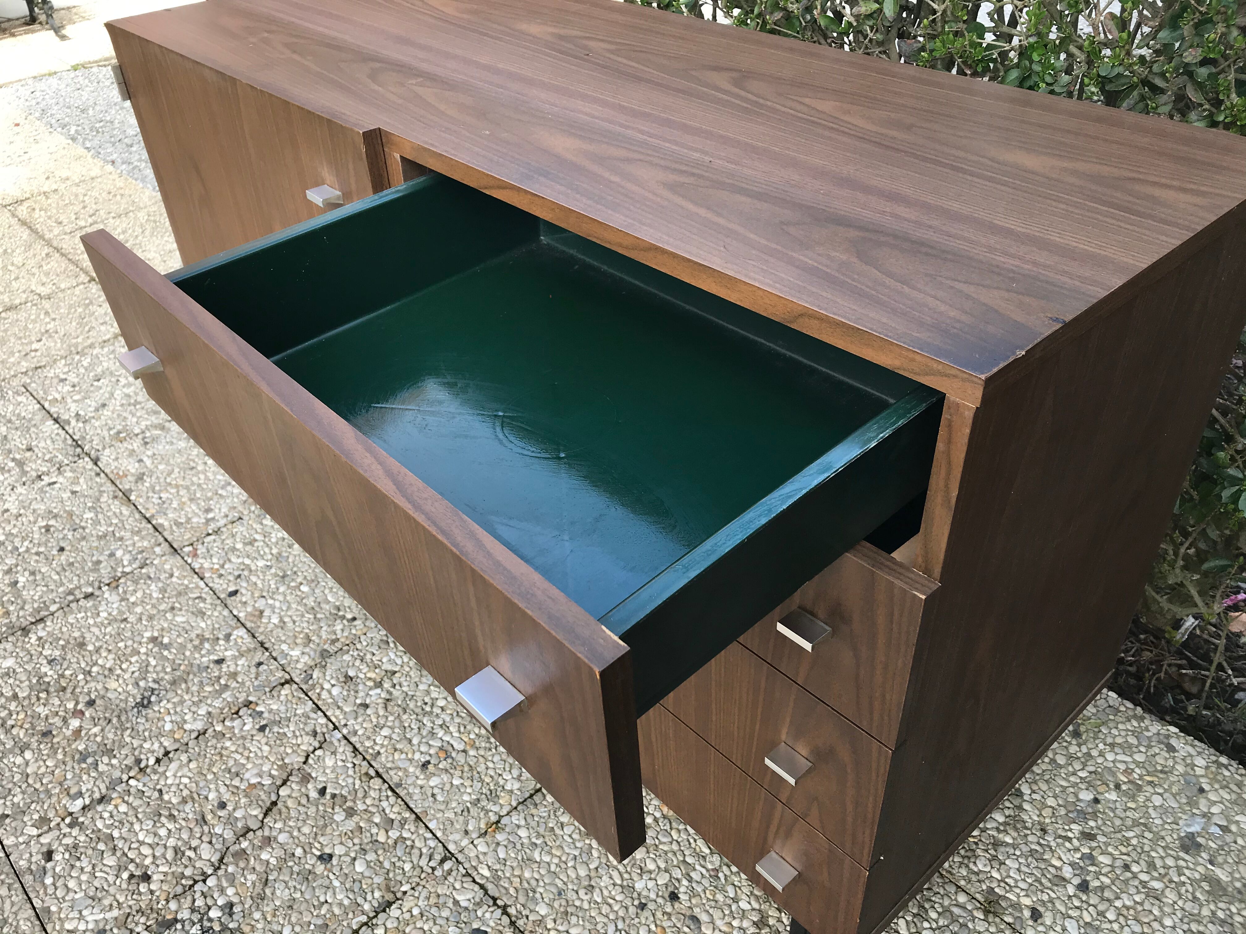 Vintage dresser