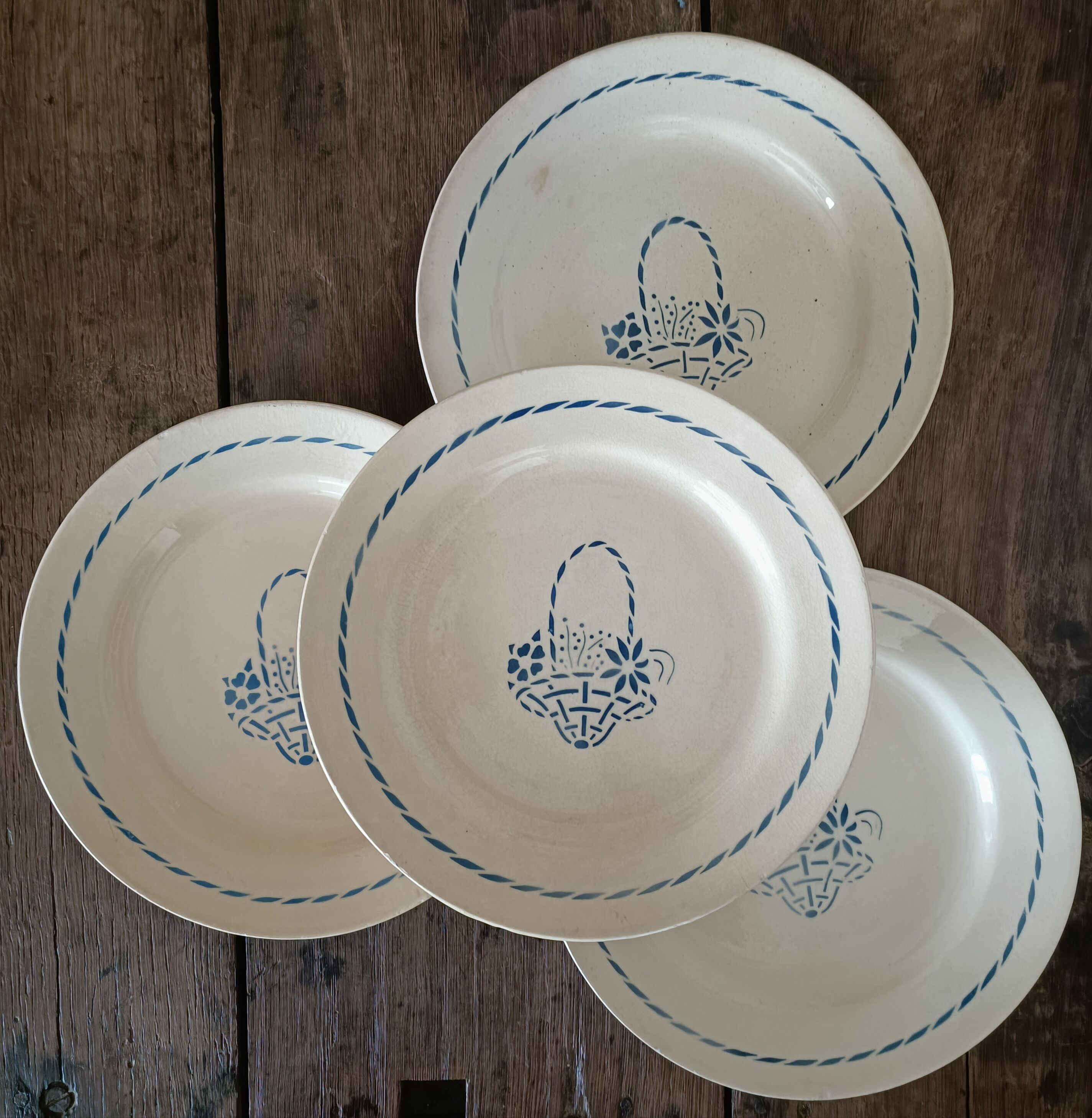 4 plates and a salad bowl Creil and Montereau