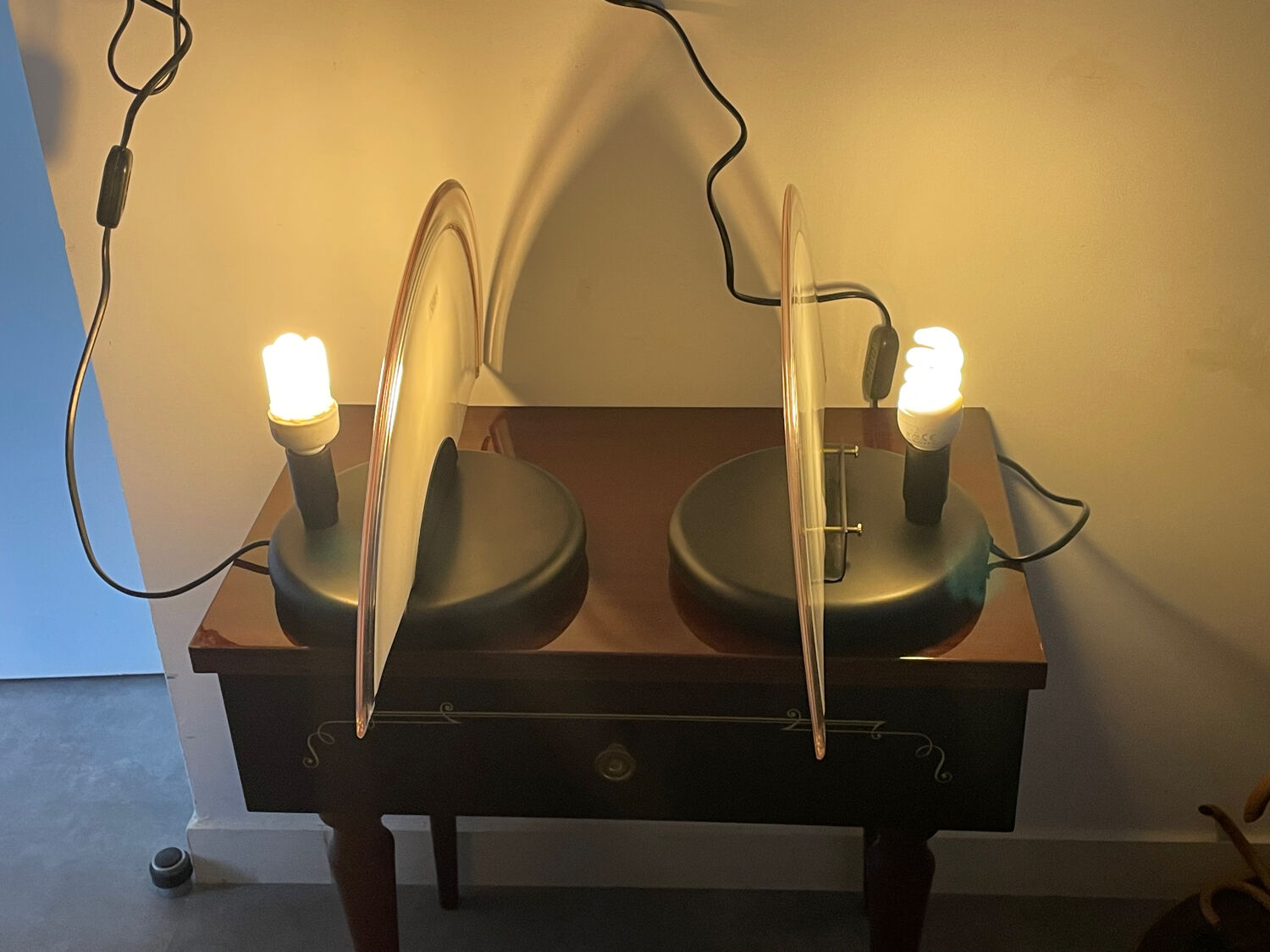 Paire de lampes demi-lune Murano li