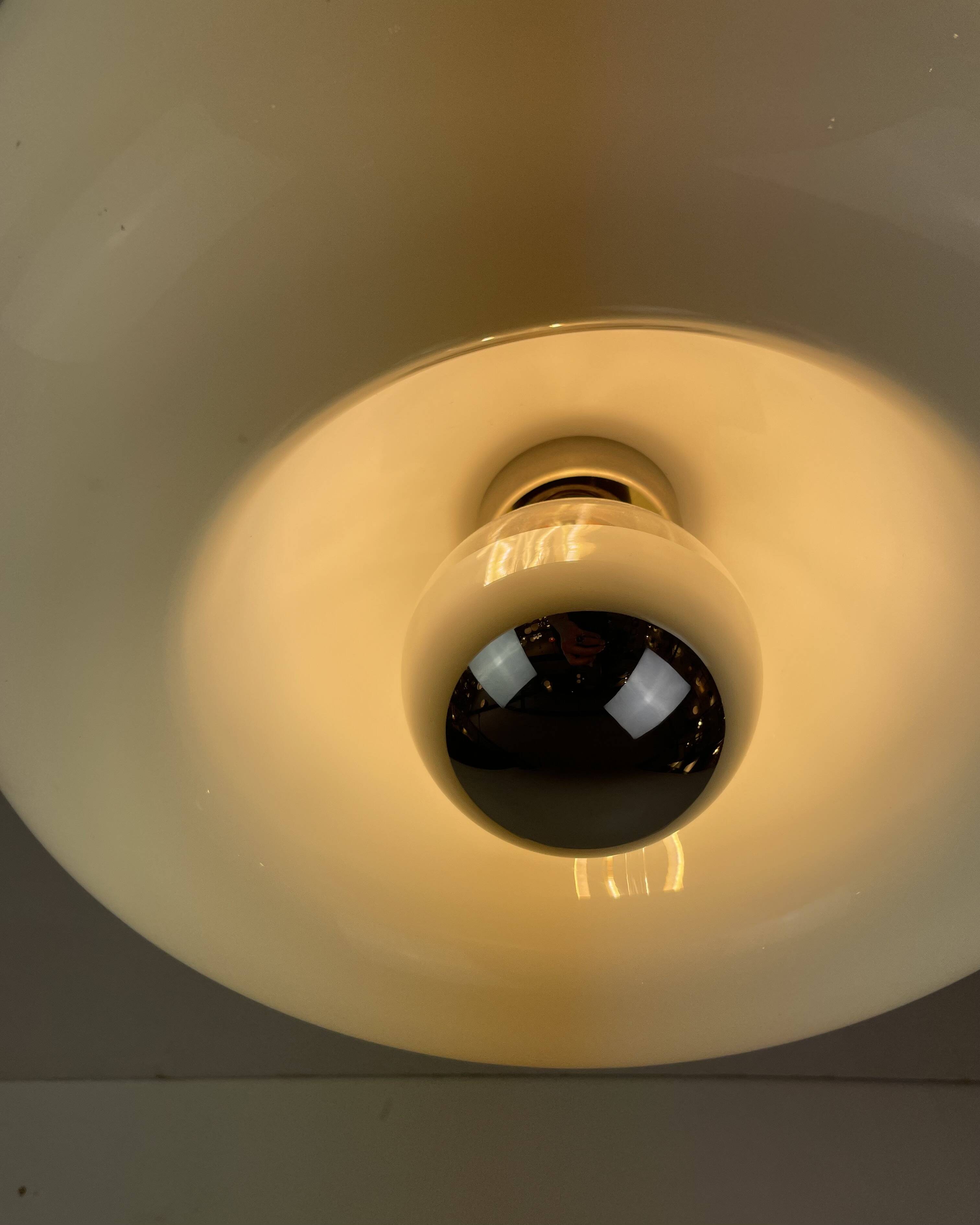 Velella, lampe de plafond ou murale par I Castiglioni pour Flos, Italie, années 1960.