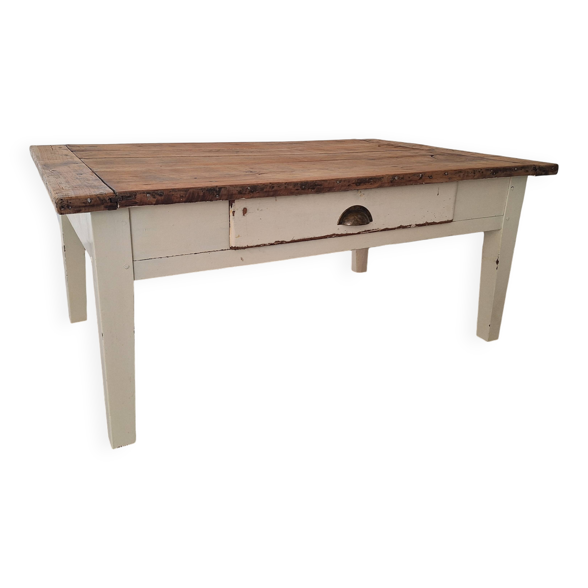 Country farmhouse coffee table
