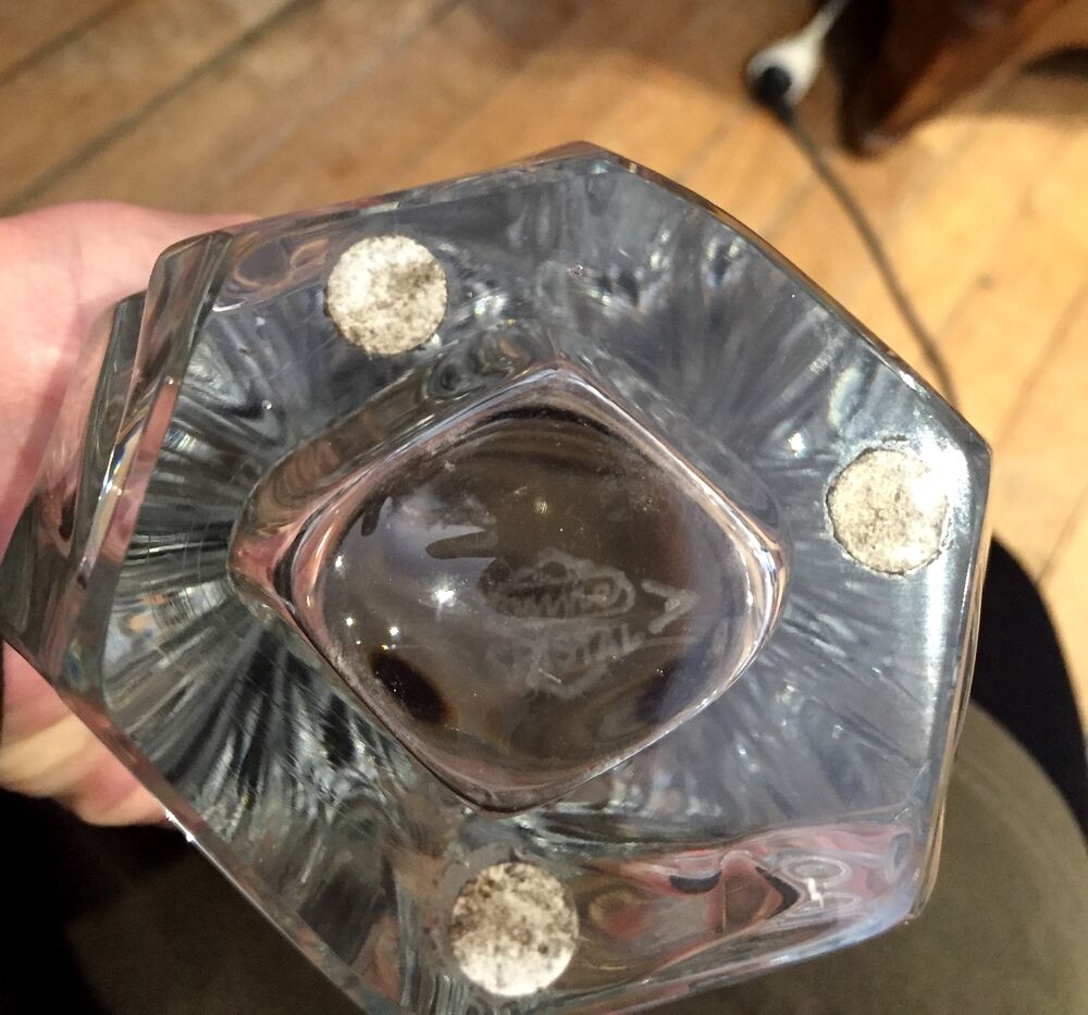 Vase en cristal de vannes de forme elancee