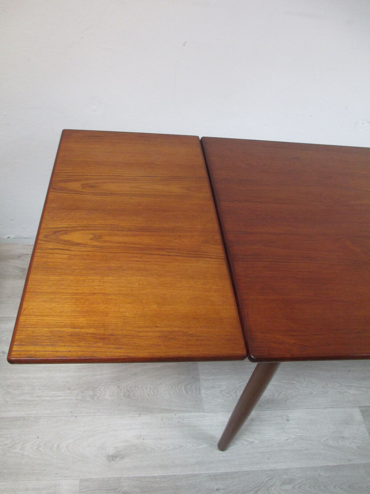 Extendable table, 1970s