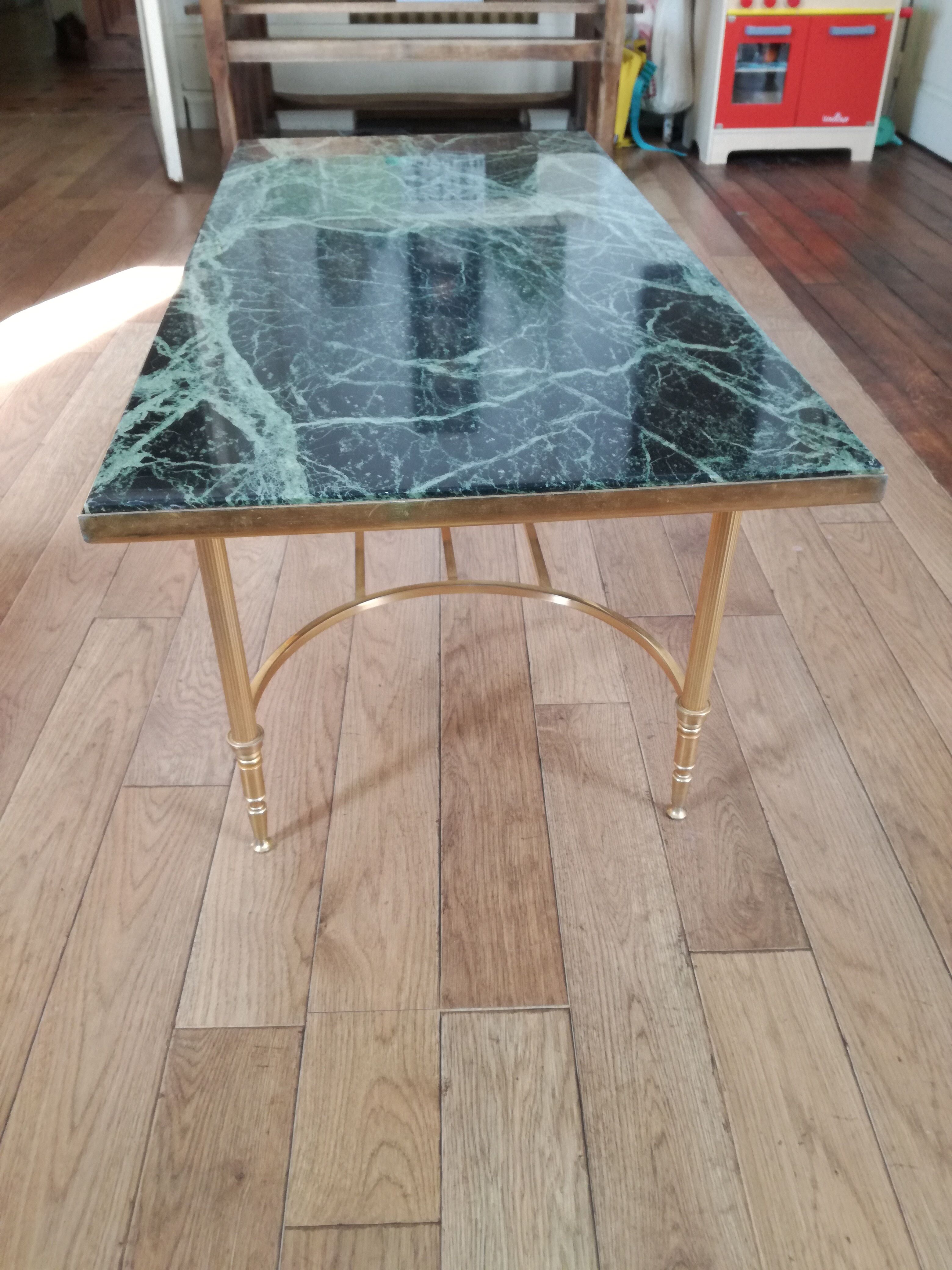 Coffee table in green marble and brass