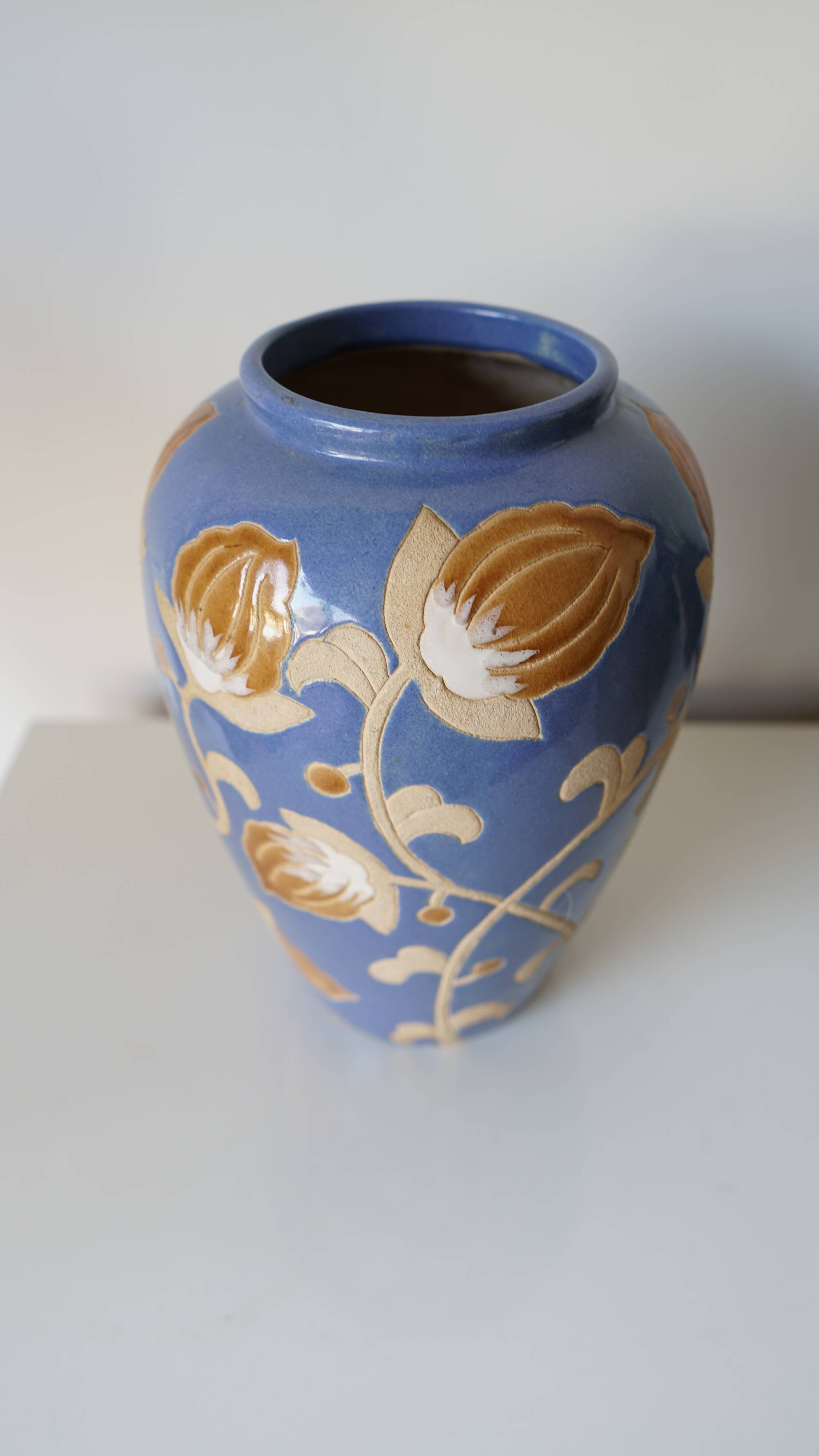 Glazed stoneware vase – floral decoration in relief – Keramis style – 1970s