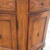 Ancient Venetian grand buffet from the 18th century in solid cherry wood.