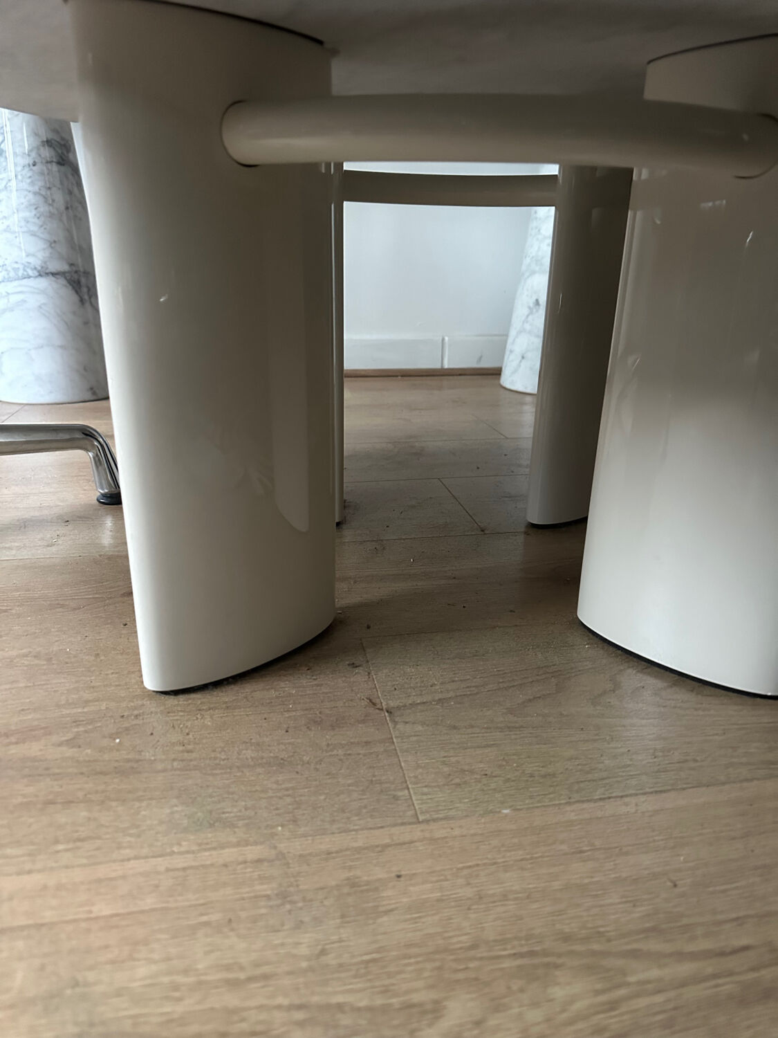 Table basse en marbre de Carrare socialite family