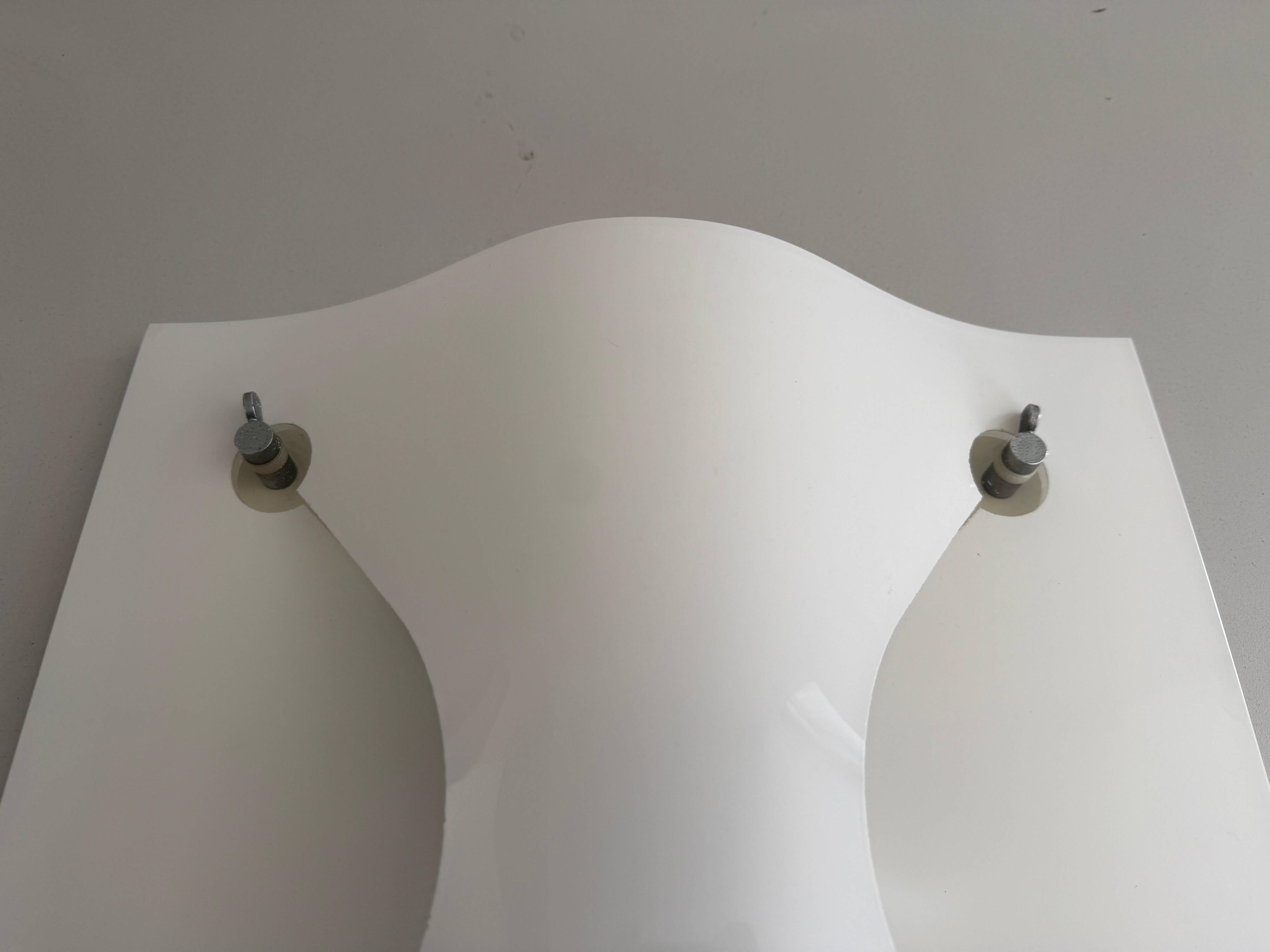 Simple wall light in opal glass with a square design, 1970s, Italy.