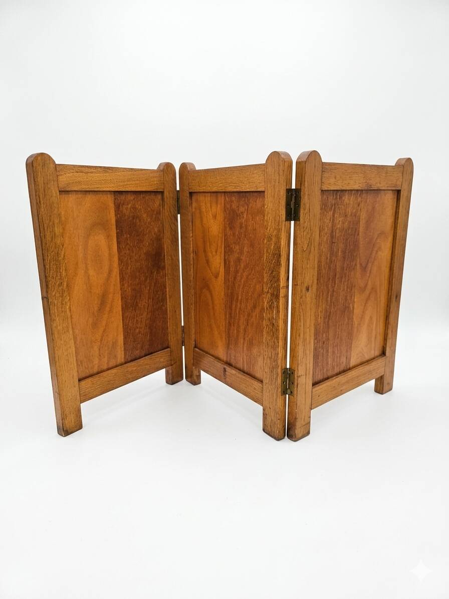 Old oak three-panel fire screen