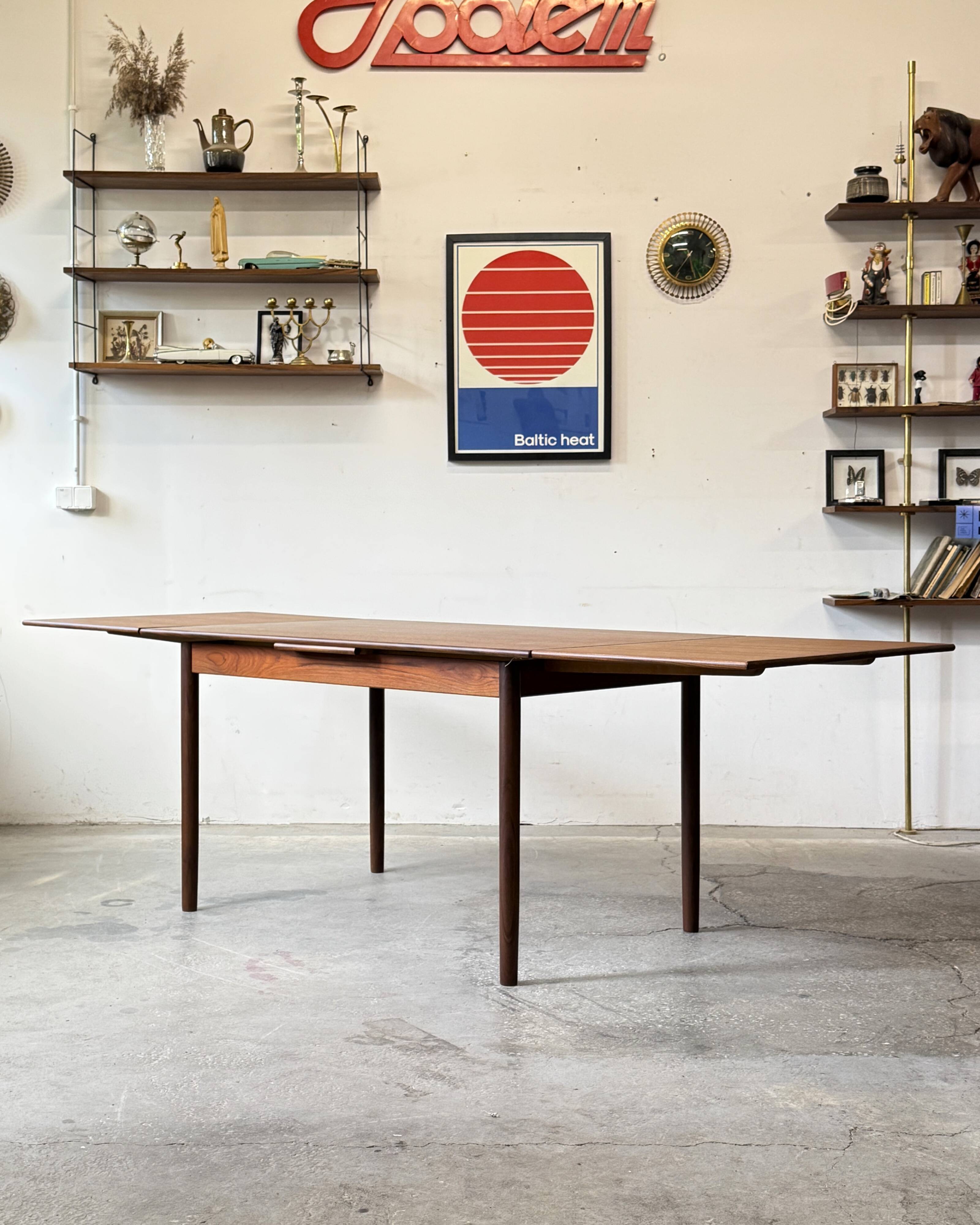 Table en teck extensible, Danemark 1960s/1970s, VNTG, Mid-C Modern
