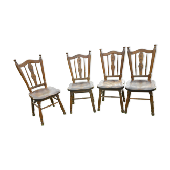 suite of 4 windsor chairs