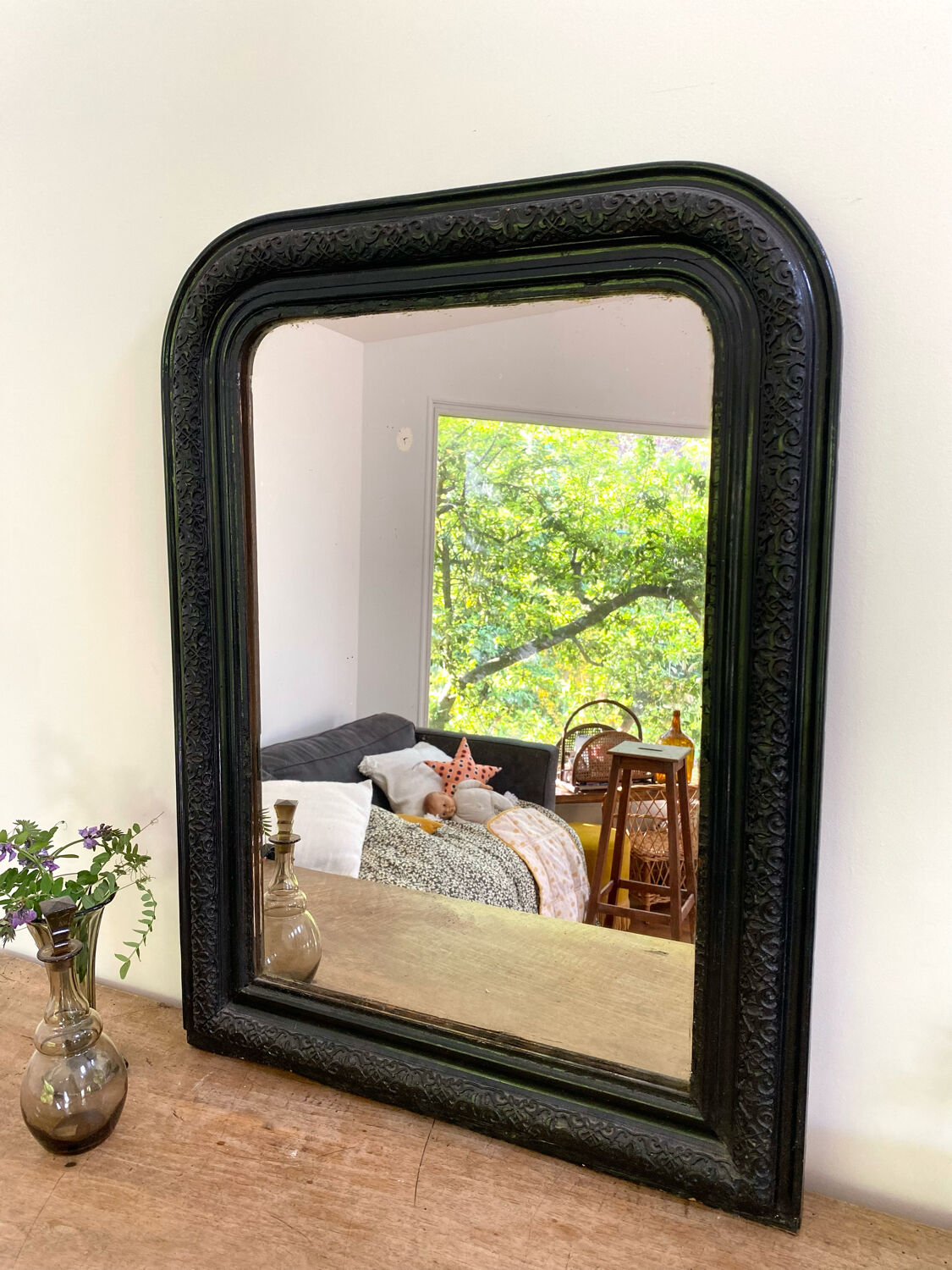 Louis Philippe period mirror with a plate repainted in black