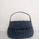 Panier en osier bleu