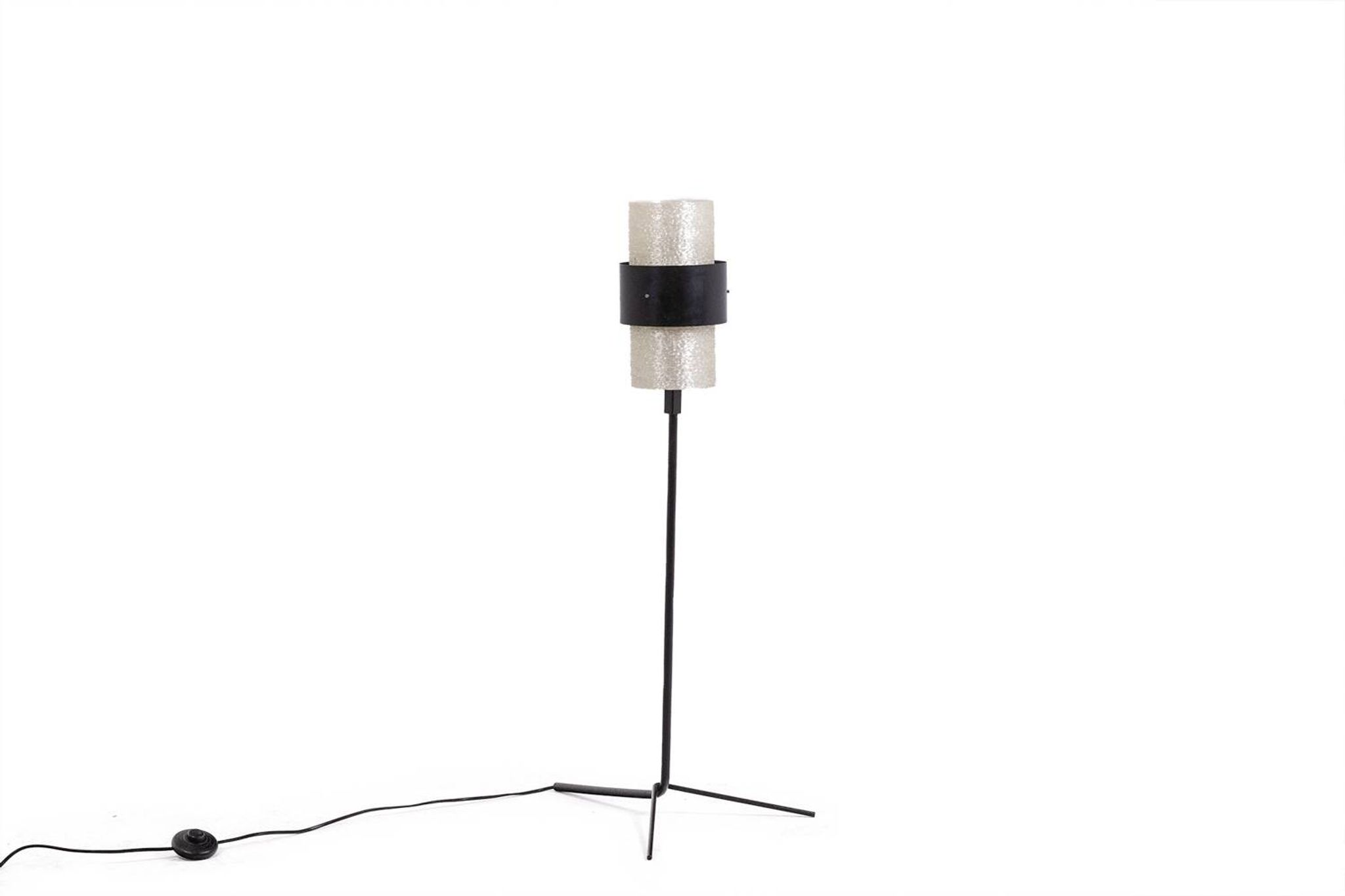 Tripod lamp in granite lucite and lacquered metal. 1950s.