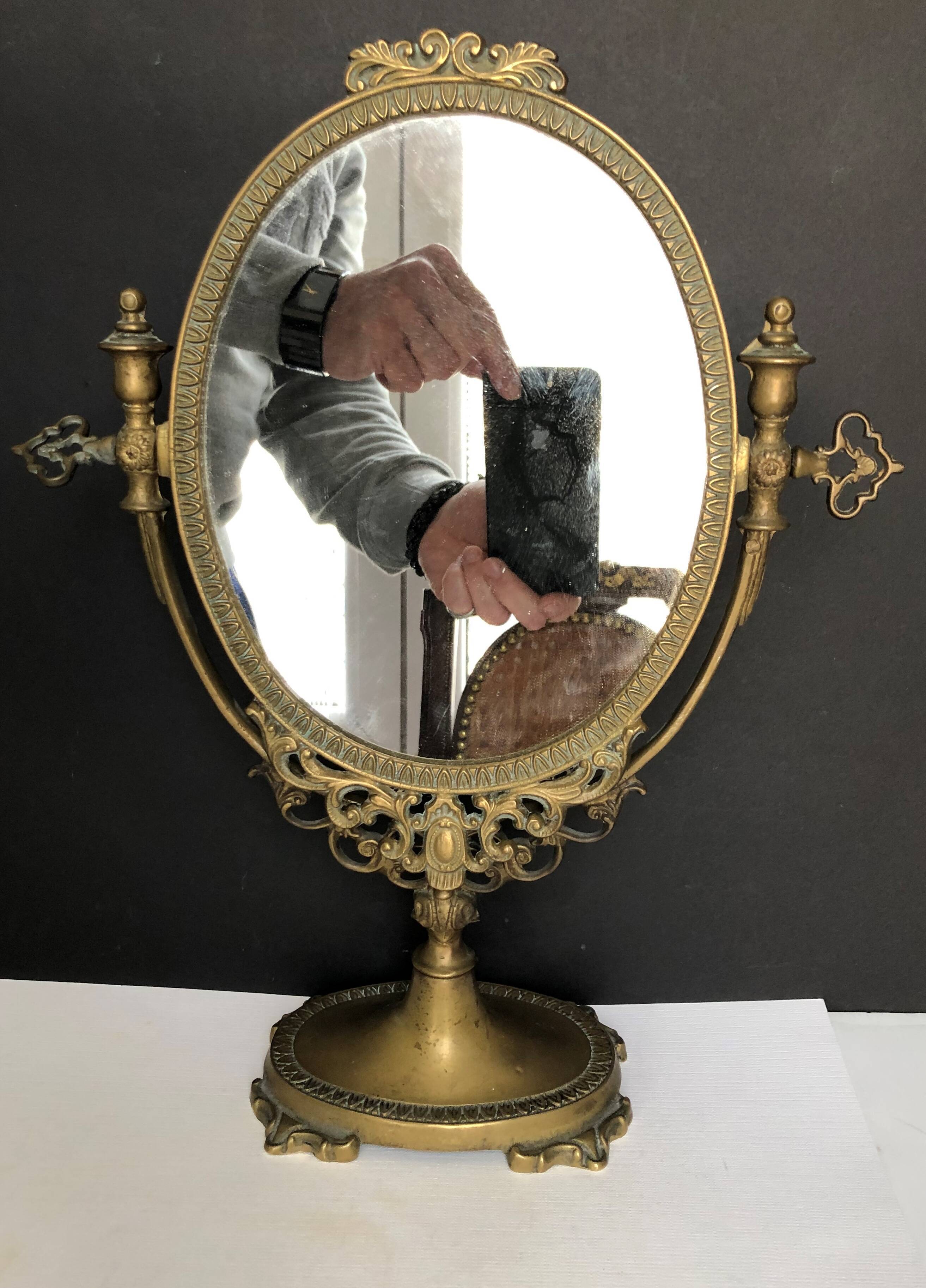 Gilded bronze table mirror