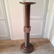 Large press screw seat