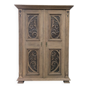 Armoire ancienne