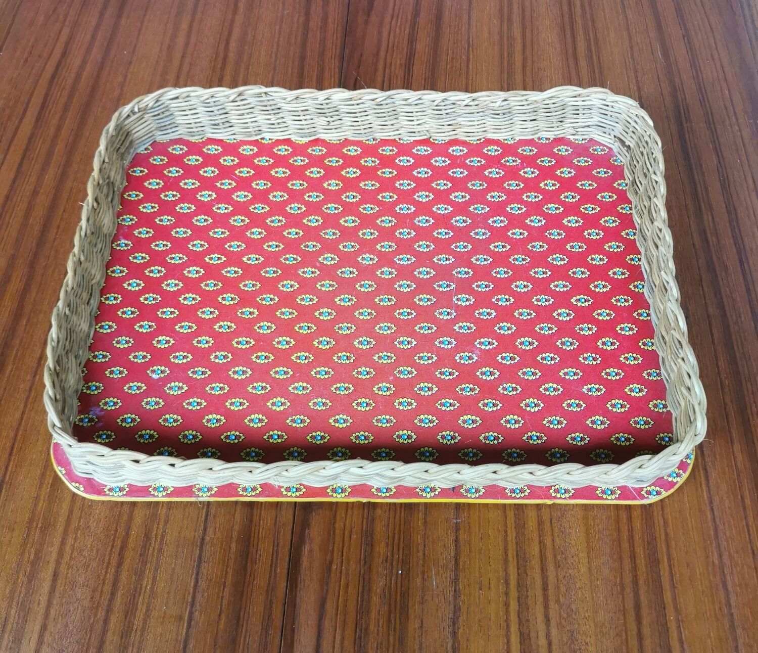 Wicker and wood serving tray