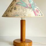 LAMP in Solid Pine Floral Shade VINTAGE