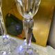 Duo de grands bougeoirs en cristal vintage