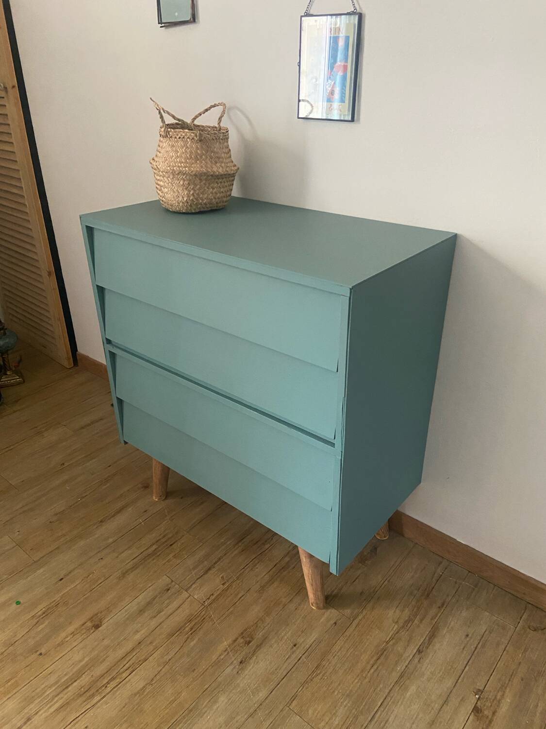 Scandinavian chest of drawers