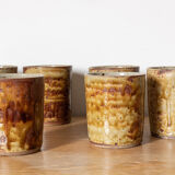 6 borne sandstone cups