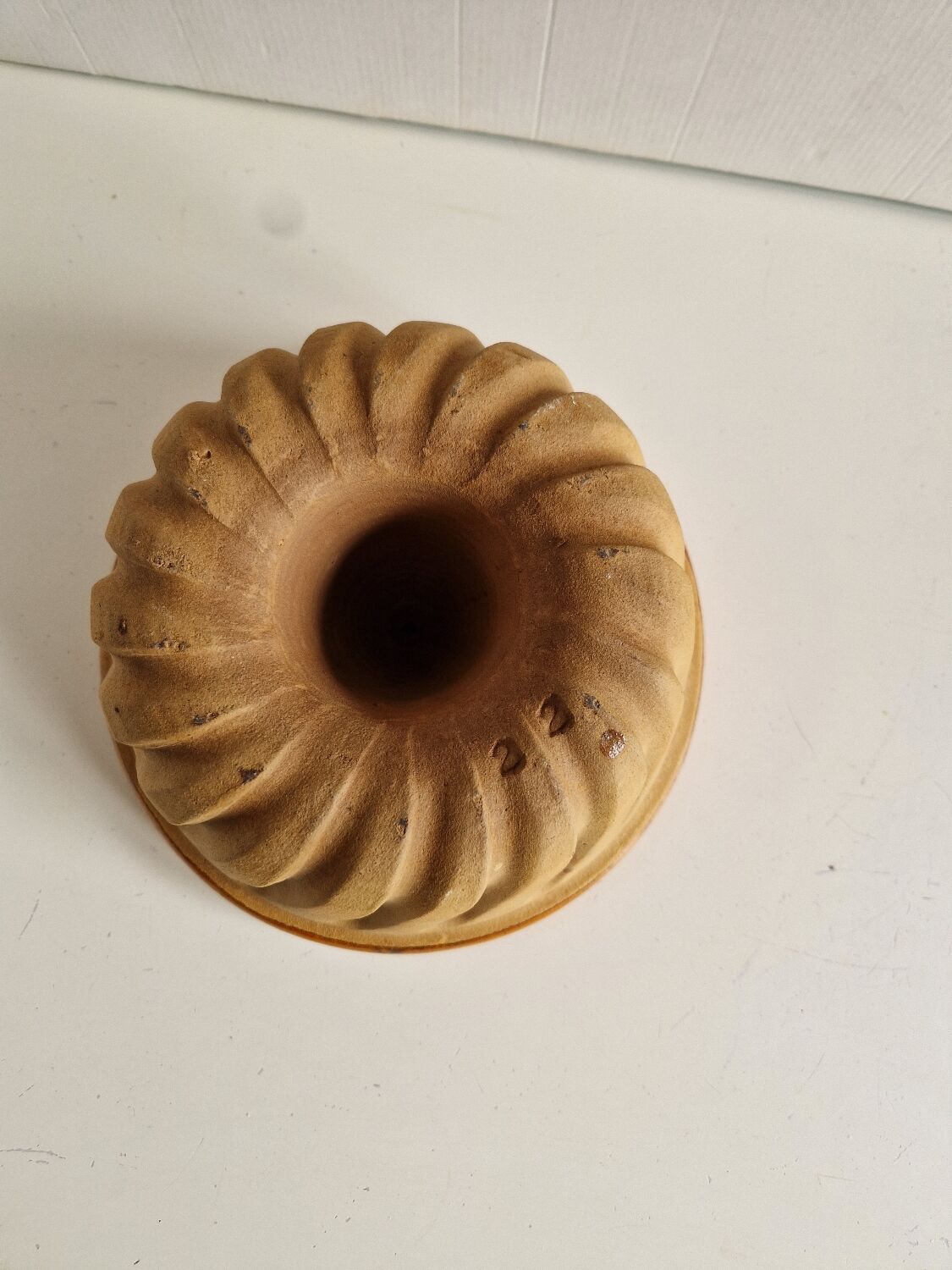 Old alsace kouglof cake mould decorative kitchen. diameter 21.5 cm. height