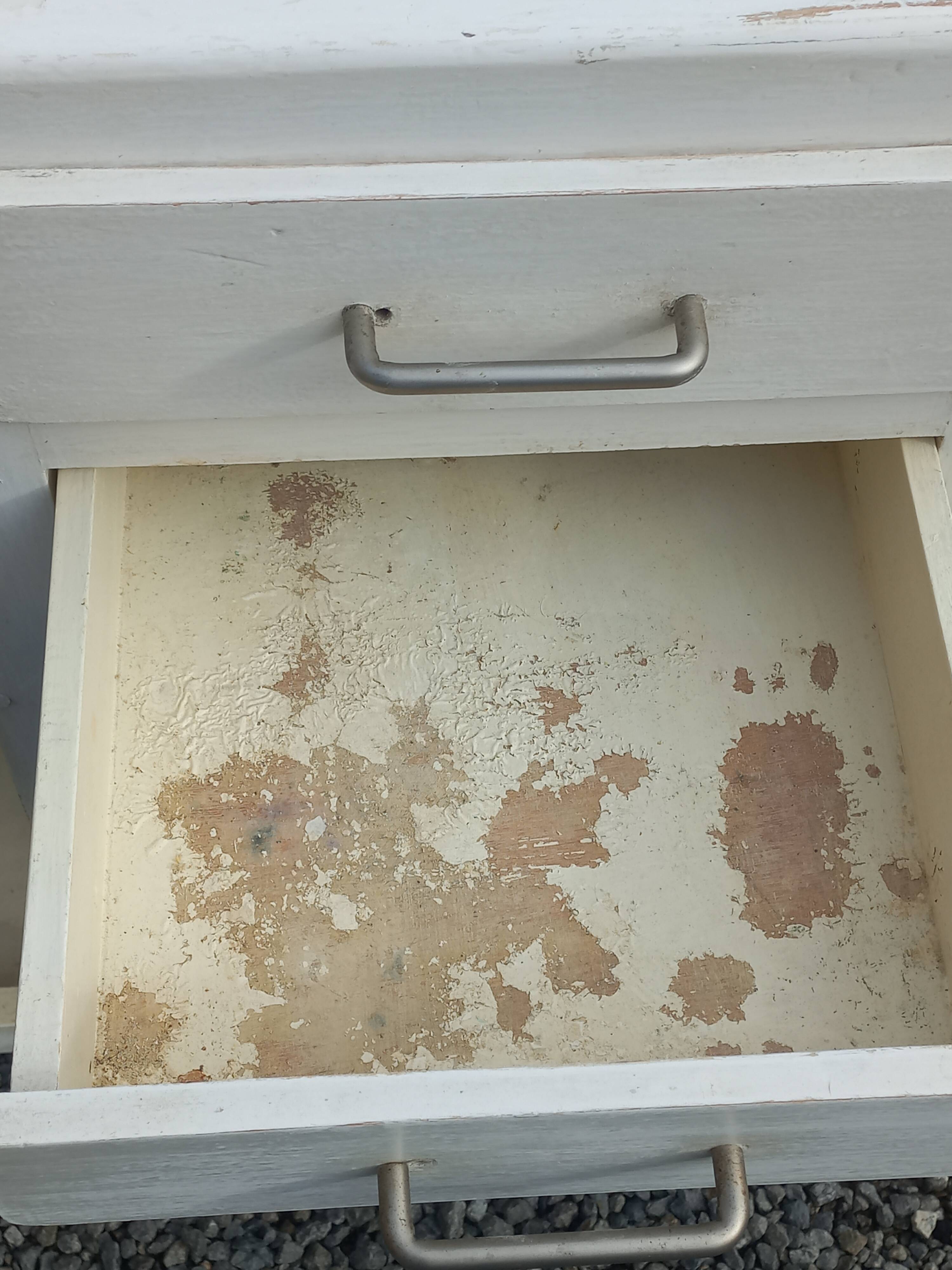 Buffet parisien patine blanche des années 50