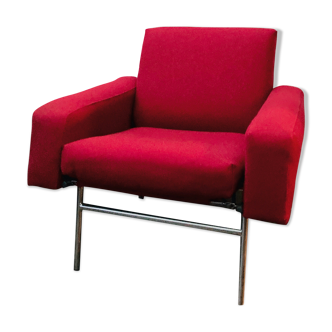 Airborne G10 chair by Pierre Guariche