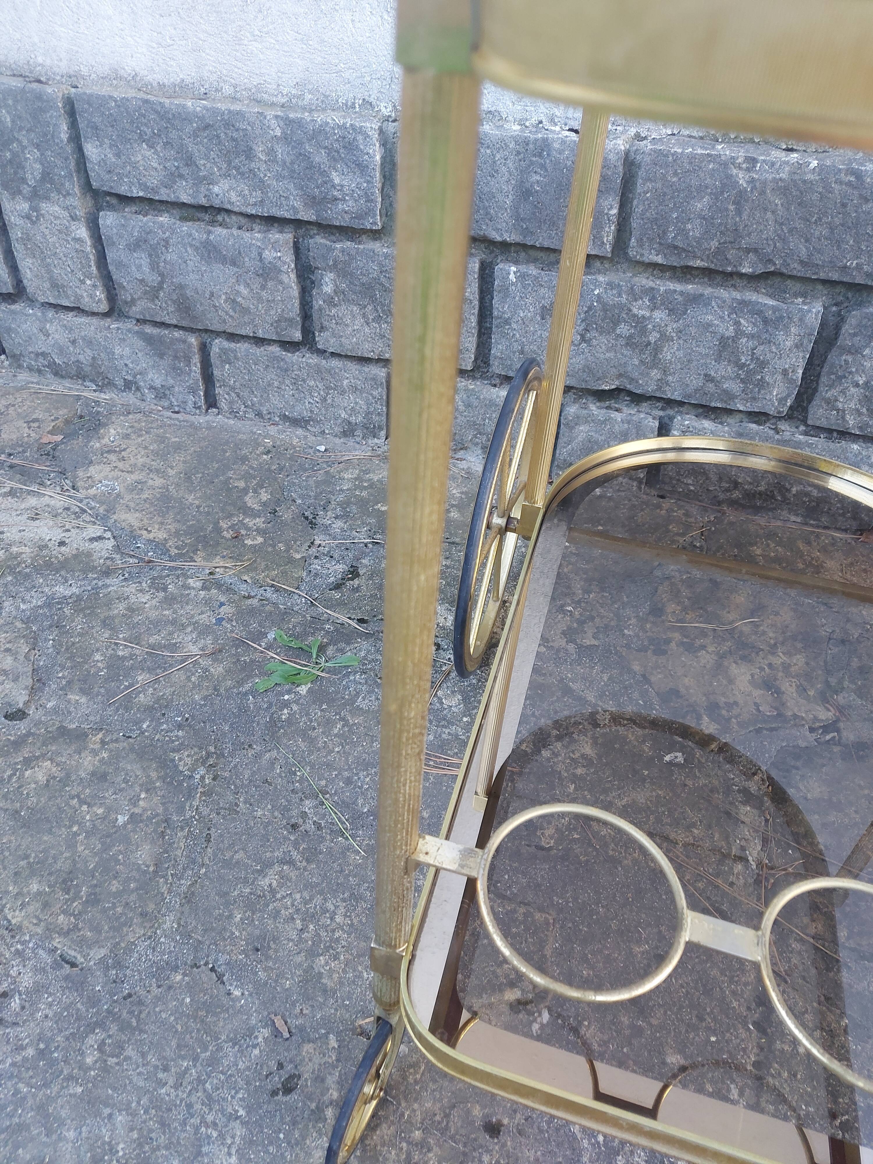 Vintage rolling metal dore service
