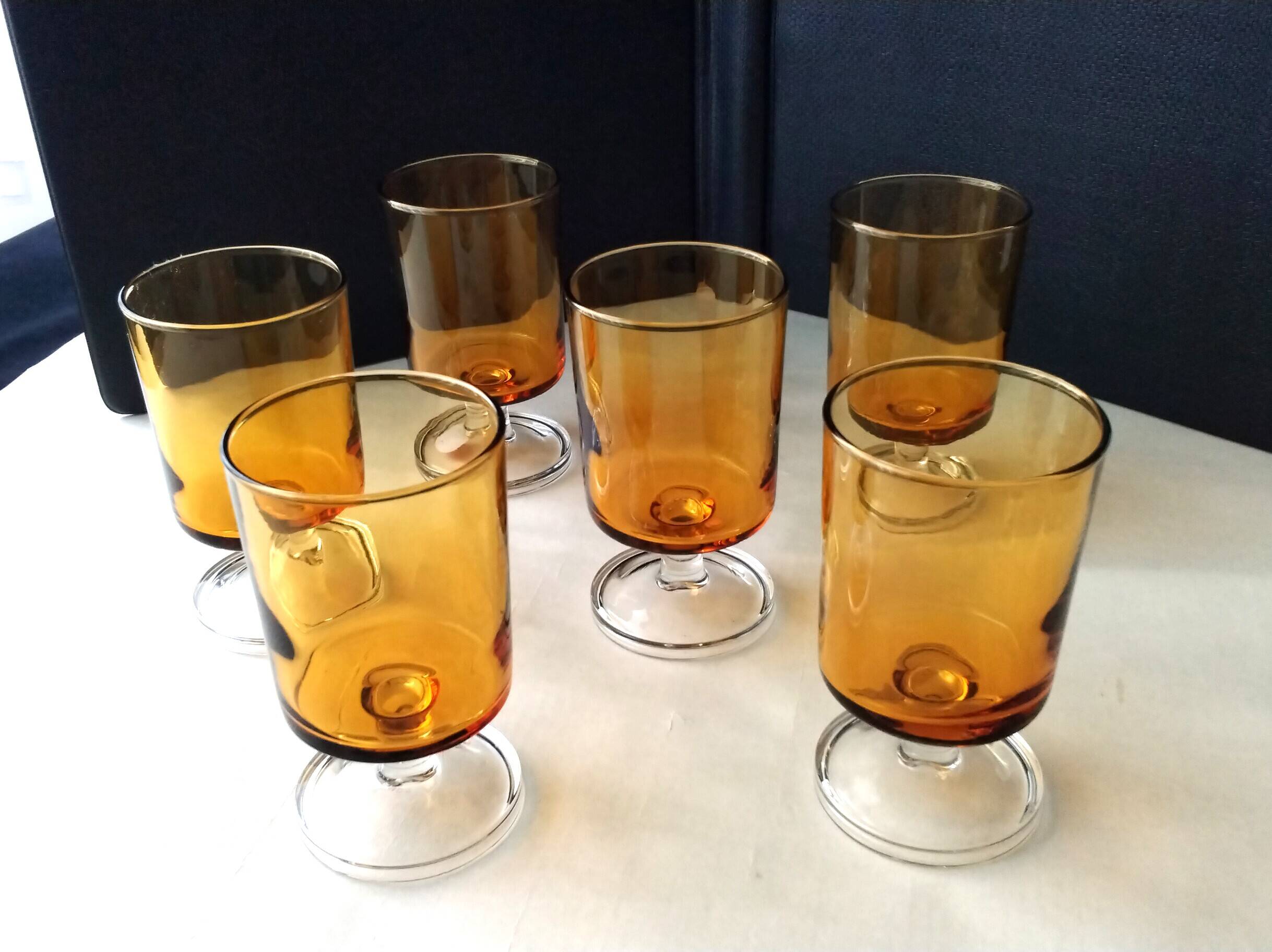 6 Luminarc wine glasses Amber colour
