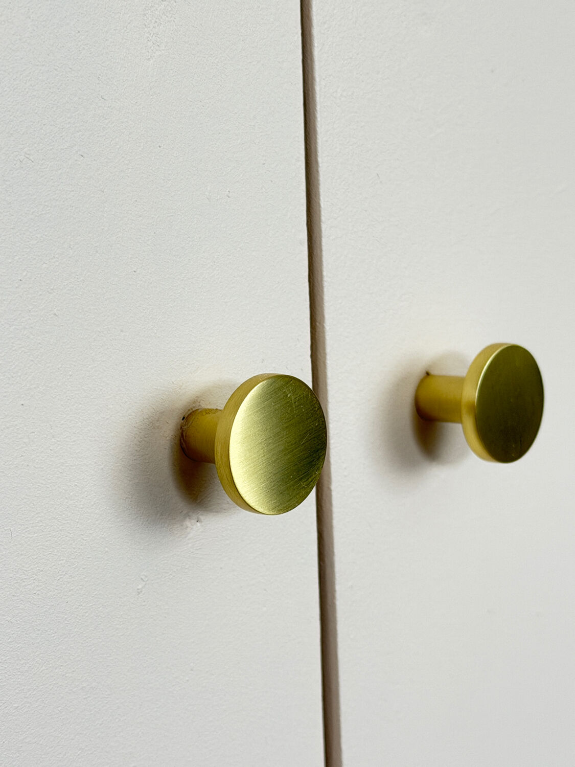 Vintage compass leg chest of drawers