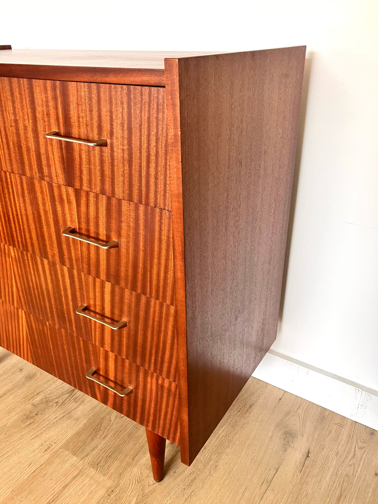 Scandinavian commode with pencil legs