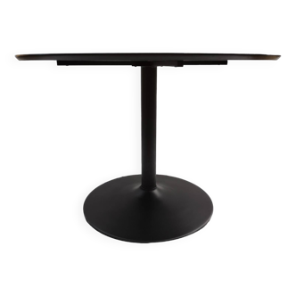 Designer table with tulip base black