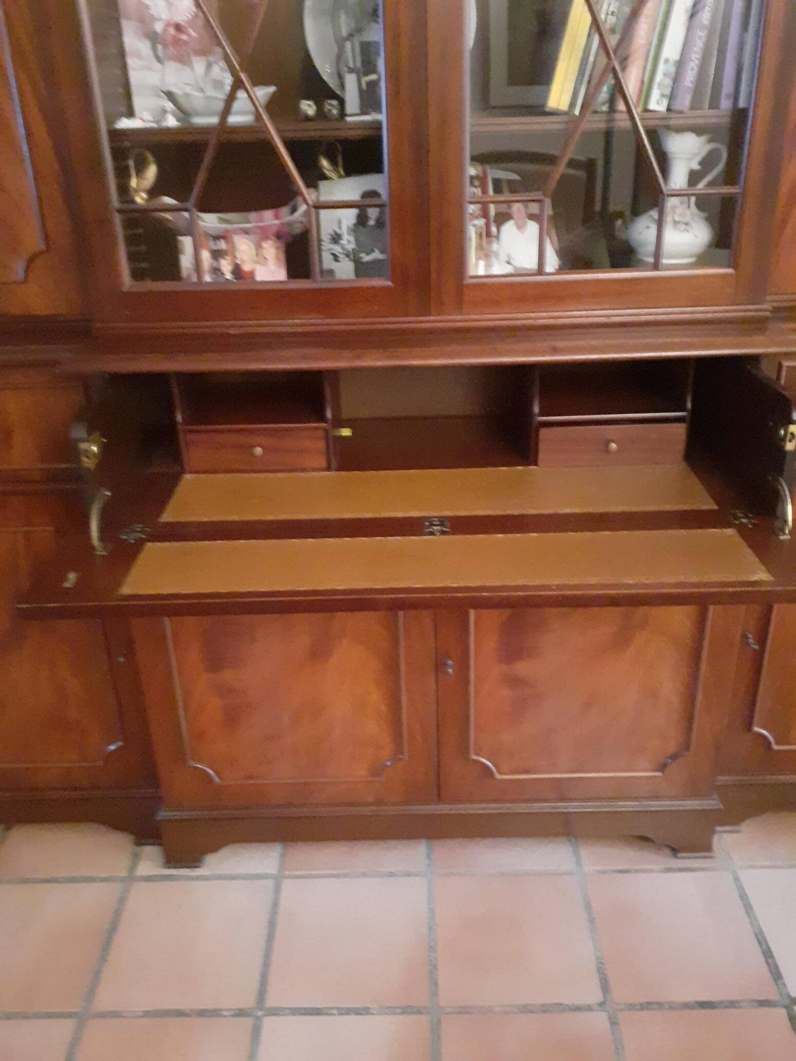 library / secretary / English style dresser