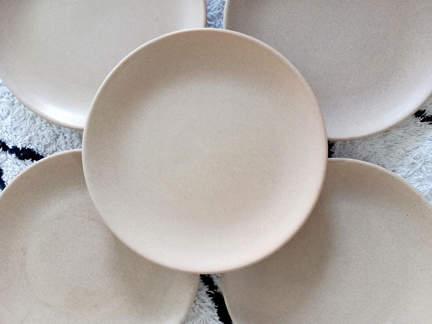 Flat plates Stoneware