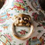 Cantonese porcelain baluster vase, 19th century