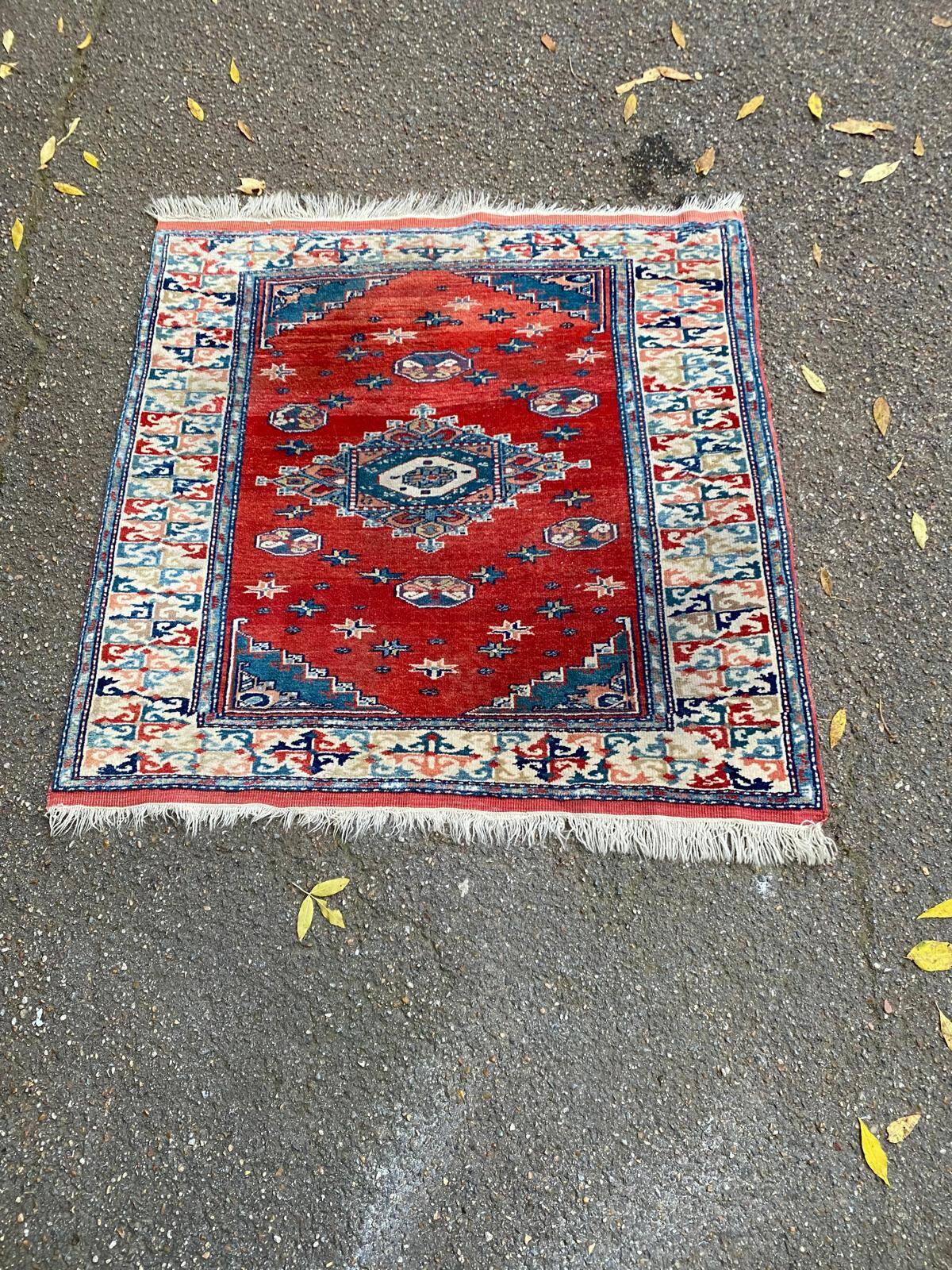 Nemrut square burgundy Persian wool rug, 100x100cm